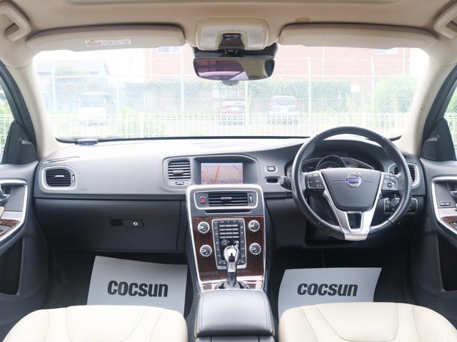 Volvo V60, dovoz Japonsko — foto 4 z 40