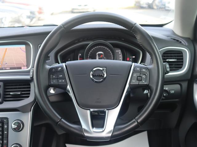 Volvo V40, dovoz Japonsko — foto 12 z 40