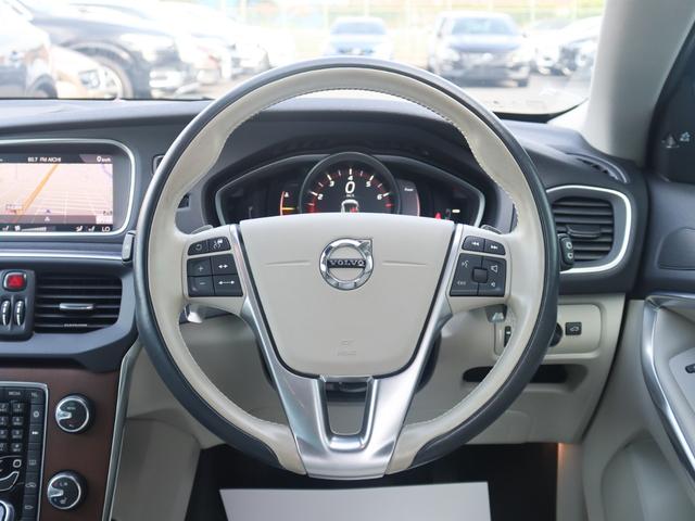 Volvo V40, dovoz Japonsko — foto 12 z 40