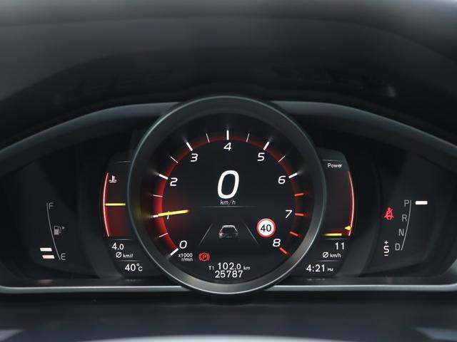 Volvo V40, dovoz Japonsko — foto 13 z 40