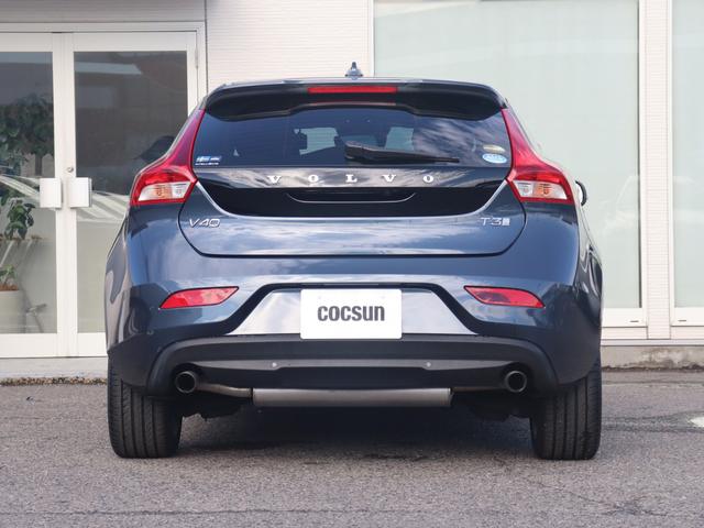 Volvo V40, dovoz Japonsko — foto 9 z 40