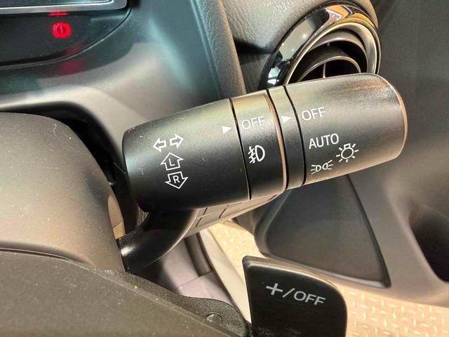 Mazda Demio, dovoz Japonsko — foto 9 z 40