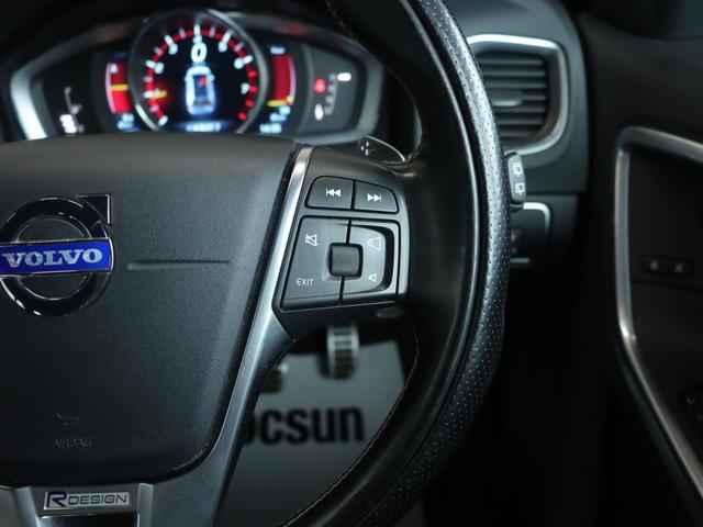 Volvo V60, dovoz Japonsko — foto 15 z 40