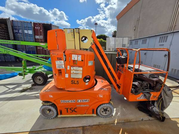 JLG BOOM, dovoz USA — foto 2 z 7