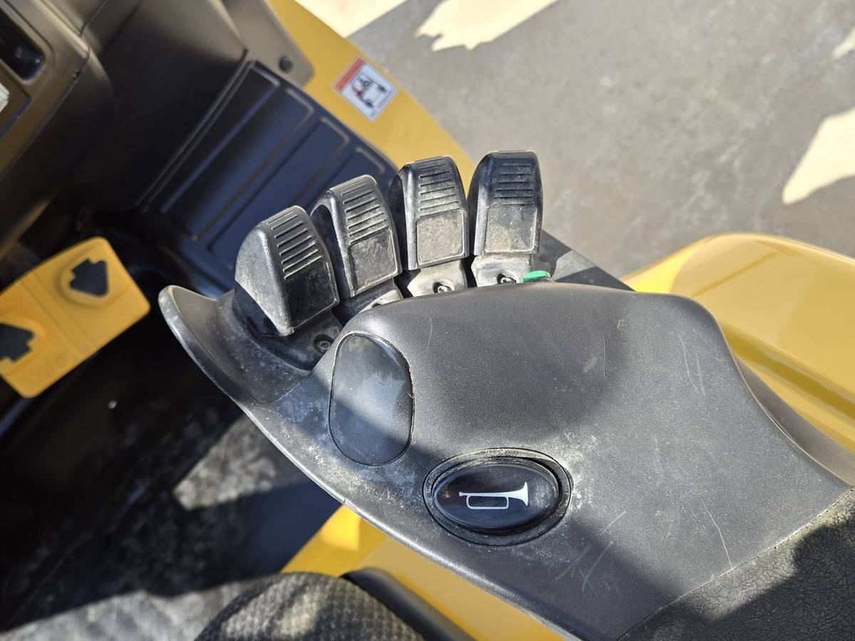 Kubota 12000LB, dovoz USA — foto 12 z 12