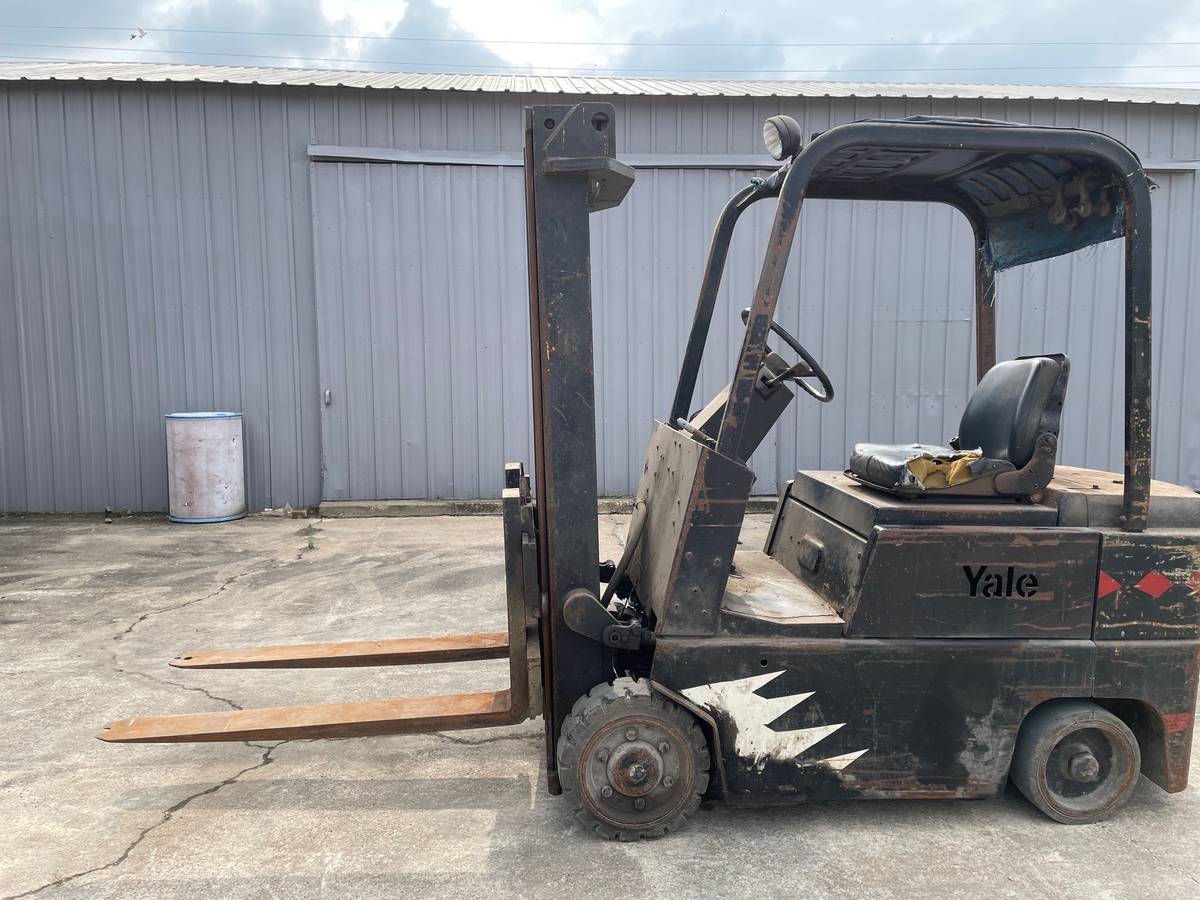 Yale FORKLIFT, dovoz USA — foto 1 | AMECAR Yale FORKLIFT, dovoz USA — foto 1