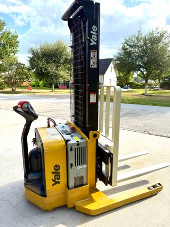 Yale FORKLIFT, dovoz USA — foto 1