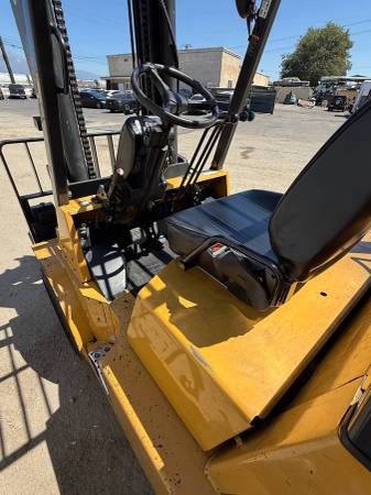 Caterpillar, dovoz USA — foto 9 z 12