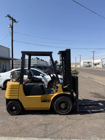 Caterpillar GP25, dovoz USA — foto 1