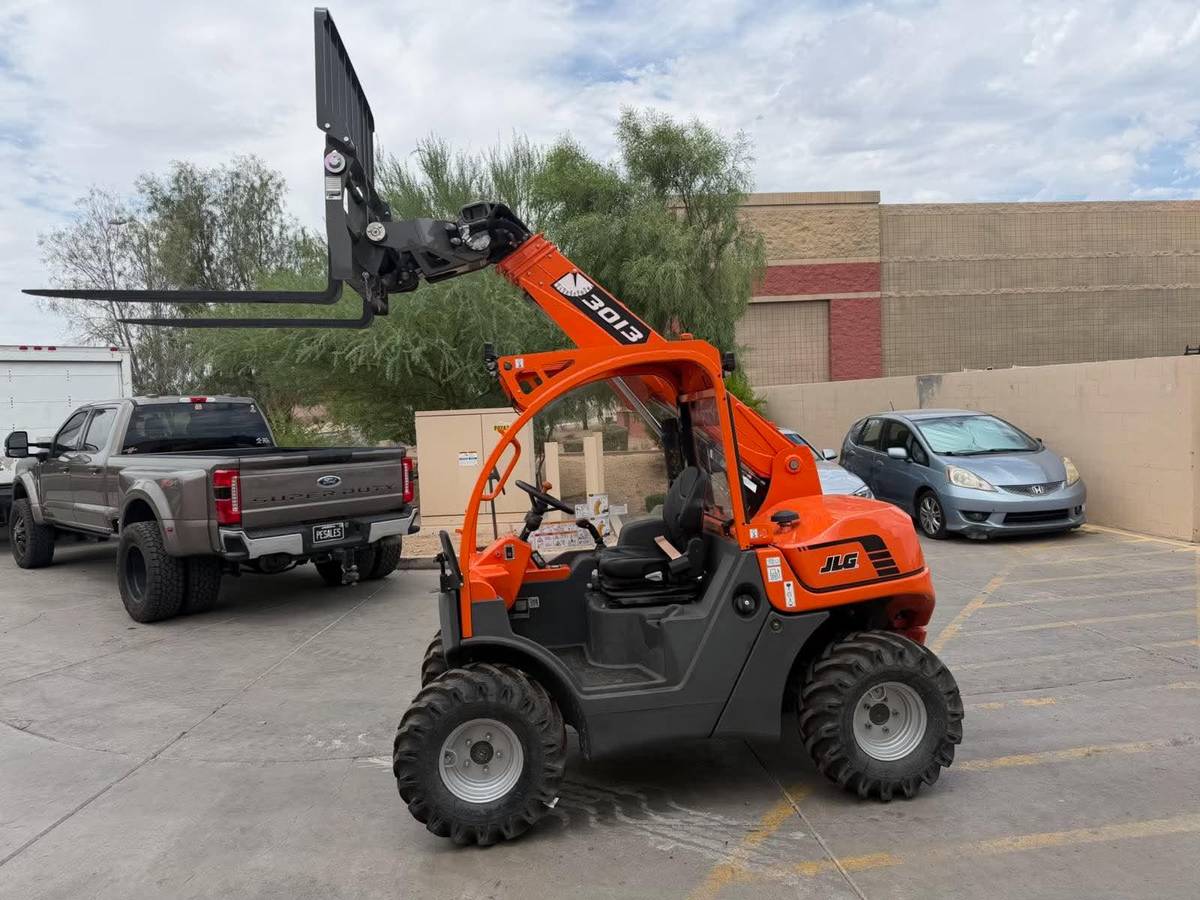 JLG SKYTRAK, dovoz USA — foto 2 z 6