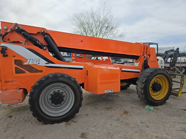 SkyTrak 8042, dovoz USA — foto 4 z 4