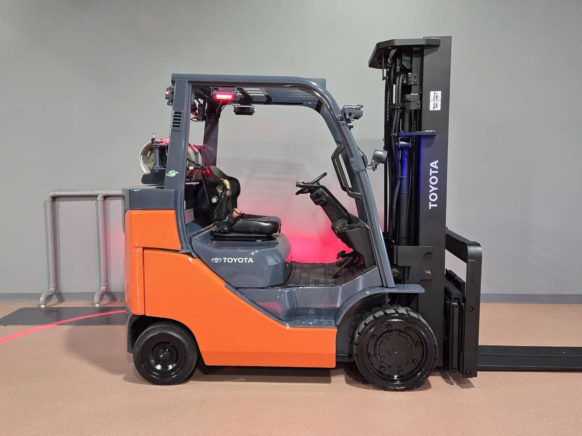 Toyota BOX, dovoz USA — foto 6 z 12