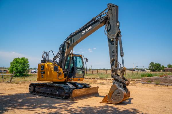 John Deere 135P, dovoz USA — foto 1