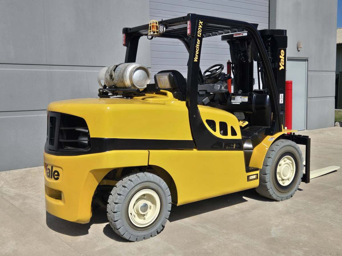 Kubota 12000LB, dovoz USA — foto 5 z 12