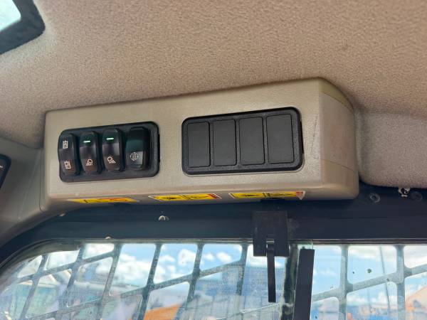 Caterpillar 289D3, dovoz USA — foto 6 z 10