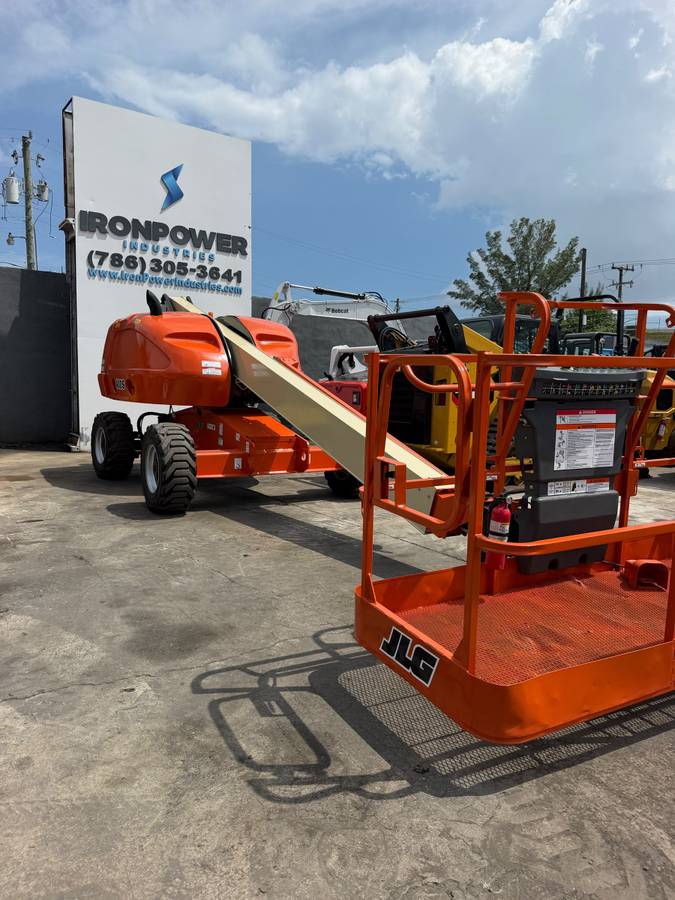 Kubota JLG, dovoz USA — foto 1