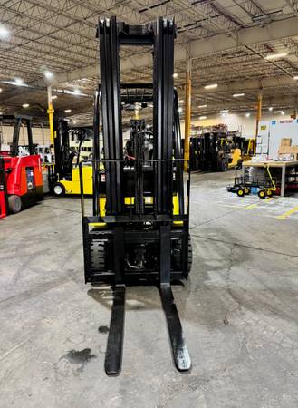 Caterpillar YALE, dovoz USA — foto 5 z 12