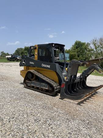 John Deere 325G, dovoz USA — foto 3 z 9