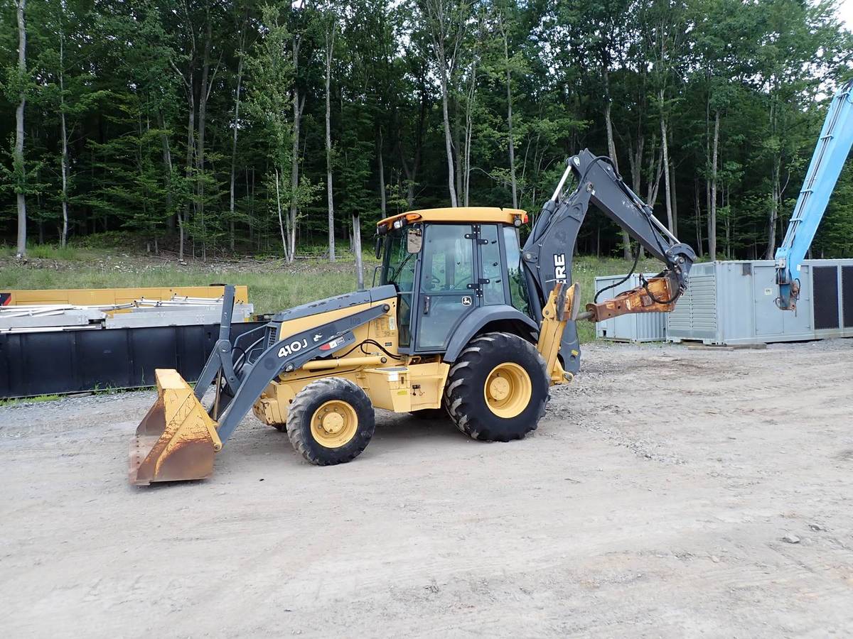 John Deere 410J, dovoz USA — foto 1
