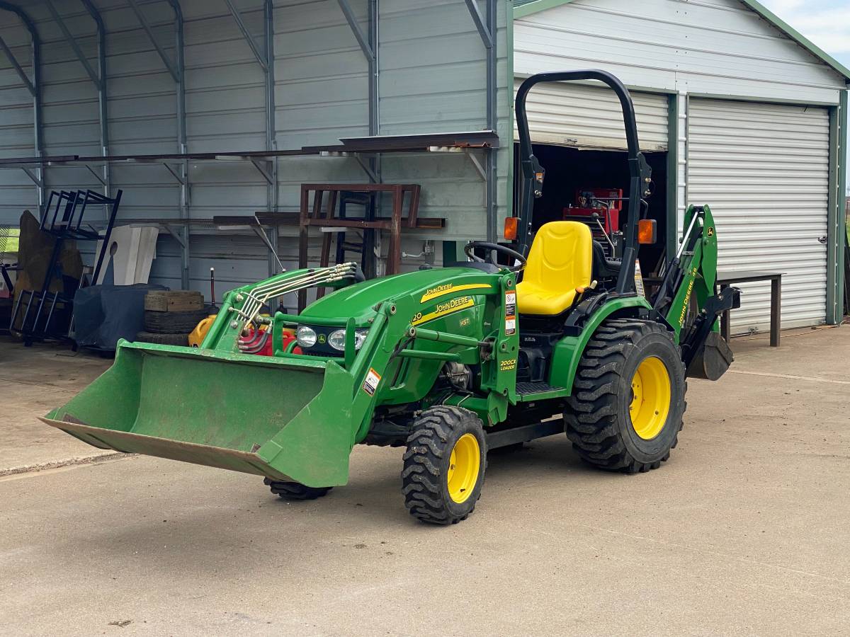 John Deere 2520, dovoz USA — foto 1