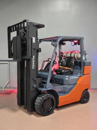 Toyota BOX, dovoz USA — foto 7 z 12