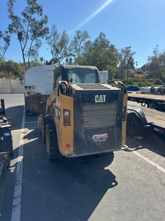 Caterpillar 236D, dovoz USA — foto 3 z 3