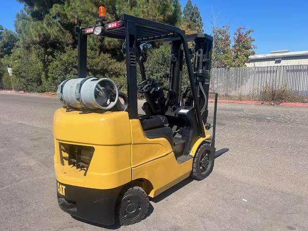Caterpillar 5000LB, dovoz USA — foto 2 z 6