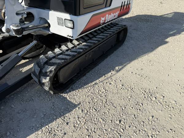 Bobcat 334G, dovoz USA — foto 11 z 12