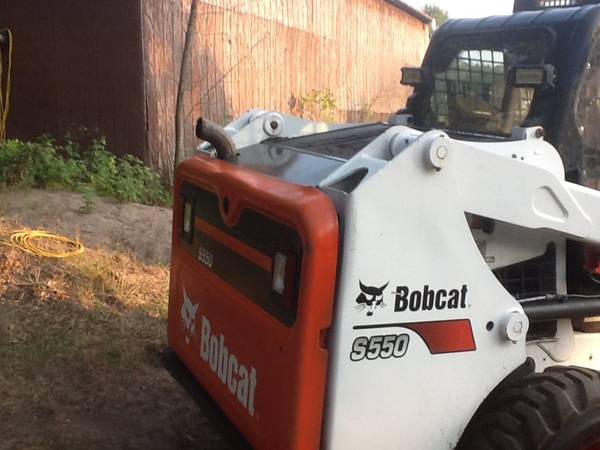 Caterpillar S550, dovoz USA — foto 5 z 5