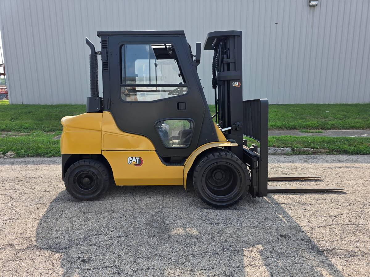 Caterpillar MITSUBISHI, dovoz USA — foto 1 | AMECAR Caterpillar MITSUBISHI, dovoz USA — foto 1