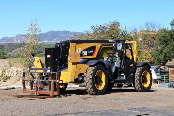 Caterpillar 1055D, dovoz USA — foto 1 | AMECAR Caterpillar 1055D, dovoz USA — foto 1