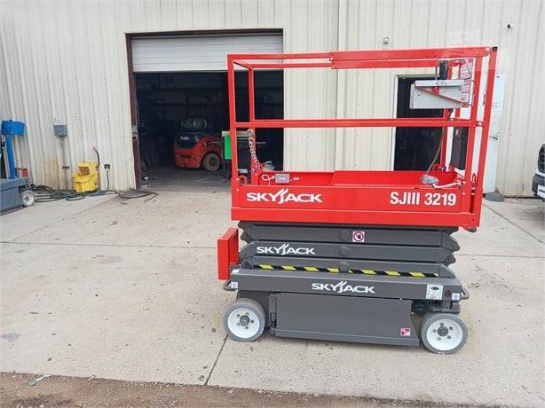 JLG SKYJACK, dovoz USA — foto 1 | AMECAR JLG SKYJACK, dovoz USA — foto 1