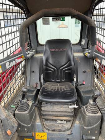 Takeuchi TL8R2, dovoz USA — foto 7 z 11