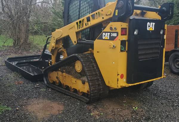 Caterpillar SKID, dovoz USA — foto 1 | AMECAR Caterpillar SKID, dovoz USA — foto 1