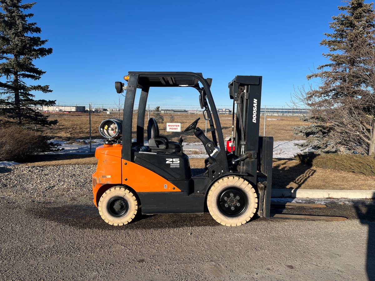 Doosan G25, dovoz Kanada — foto 10 z 10