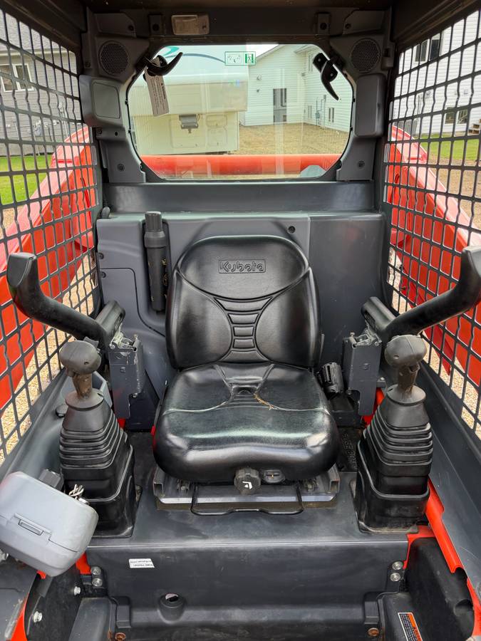 Kubota SSV65, dovoz Kanada — foto 5 z 9