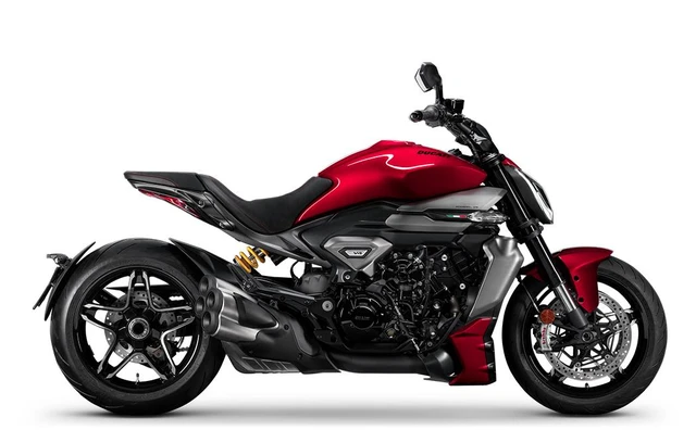 2026 Ducati, dovoz Kanada — foto 1 | AMECAR 2026 Ducati, dovoz Kanada — foto 1