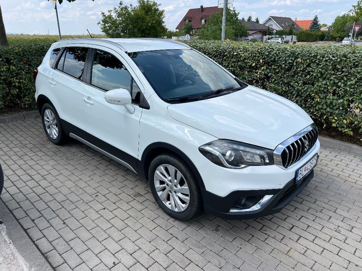 2018 Suzuki SX4, 99 500 km, Slovensko — foto 1