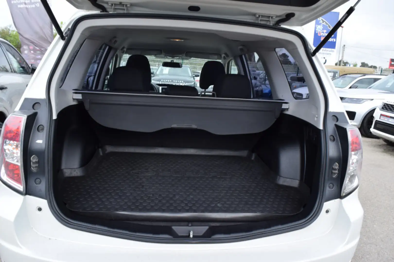 2012 Subaru Forester, 202 278 km, Francúzsko — foto 6 z 12