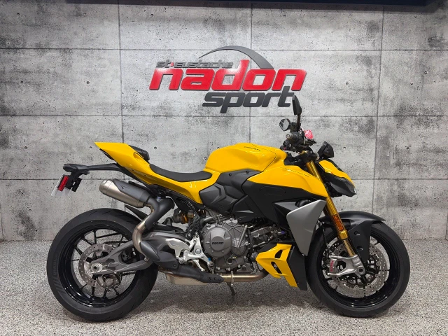 2026 Ducati, dovoz Kanada — foto 1 | AMECAR 2026 Ducati, dovoz Kanada — foto 1