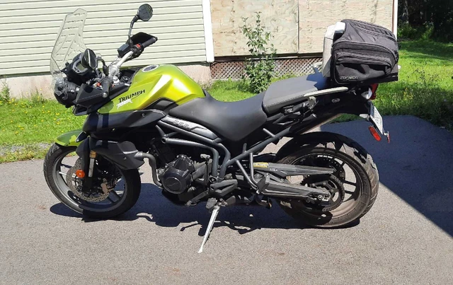 2012 Triumph, 27 000 km, dovoz Kanada — foto 1