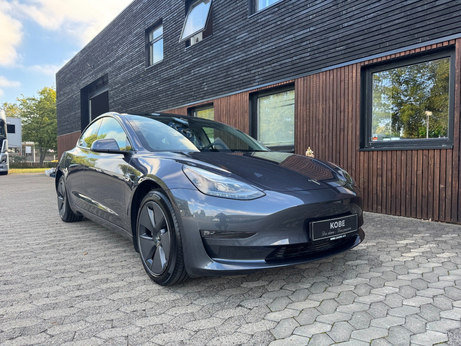 Tesla Model 3, Dánsko — foto 1