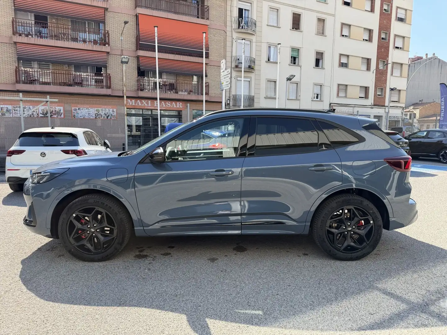 2026 Ford Kuga, modrá, 10 km, Španielsko — foto 5 z 12