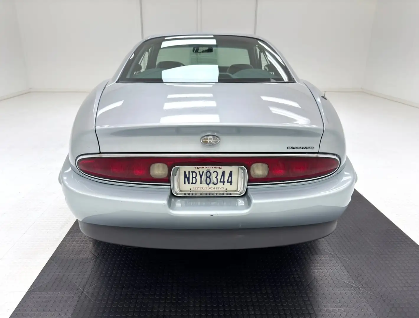 1996 Buick Riviera, 144 773 km, Francúzsko — foto 4 z 12