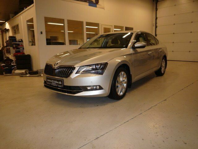 Škoda Superb, Dánsko — foto 1