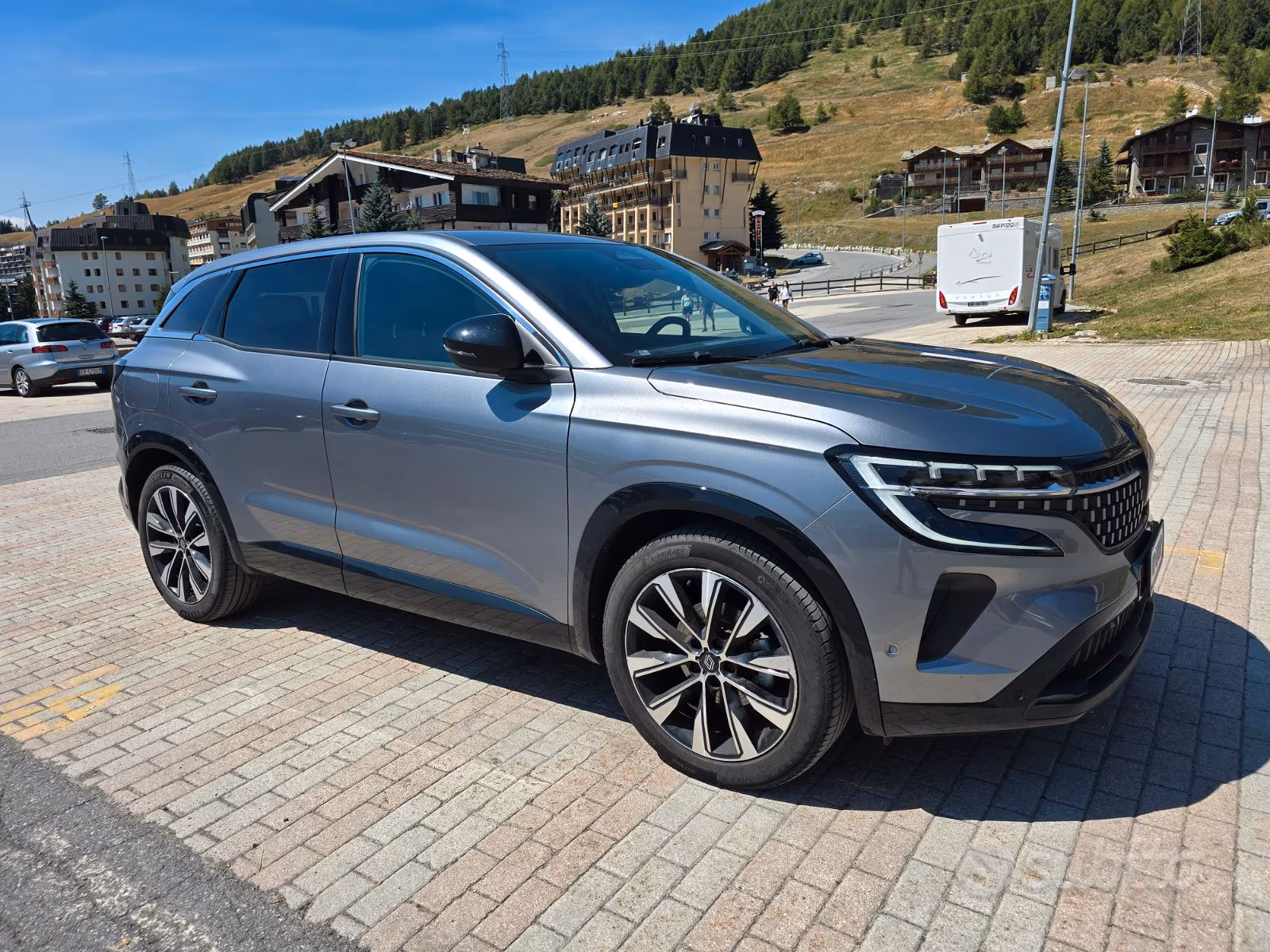 2028 Renault, Taliansko — foto 1
