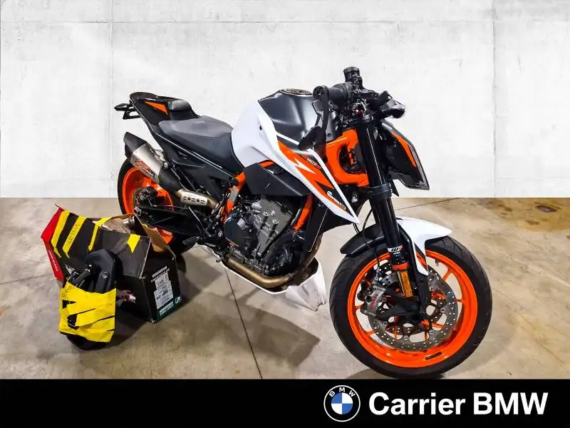 2021 KTM 890 Duke R, oranžová, 10 170 km, dovoz Kanada — foto 2 z 12