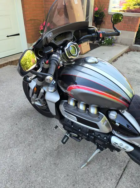 2020 Triumph Rocket 3 GT, strieborná, 20 500 km, dovoz Kanada — foto 1
