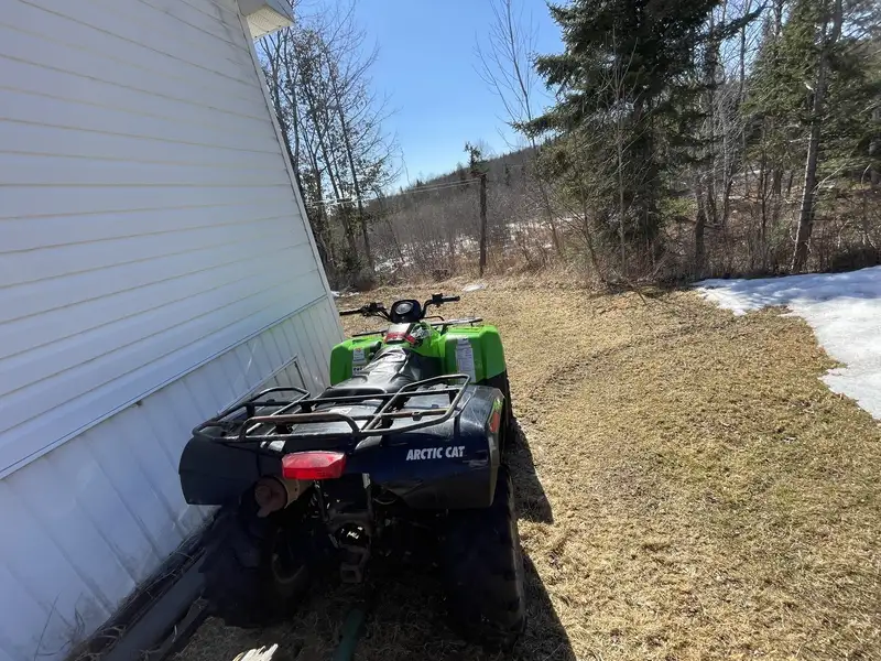 2014 Arctic Cat Unspecified Green, zelená, 7 270 km, dovoz Kanada — foto 4 z 4