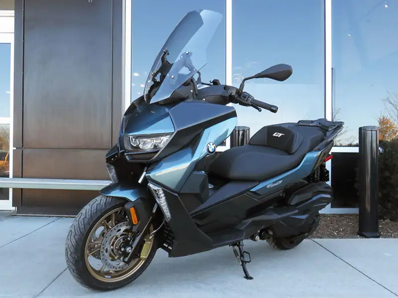 2026 BMW C 400 GT, modrá, 0 km, dovoz Kanada — foto 2 z 12